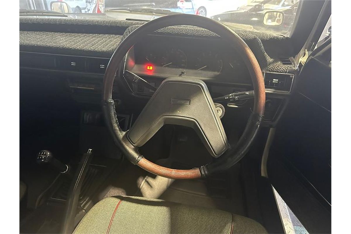 1981 Mitsubishi SIGMA TURBO GH