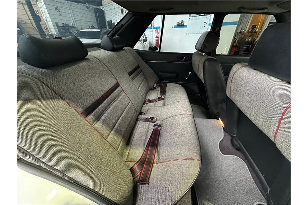 1981 Mitsubishi SIGMA TURBO GH