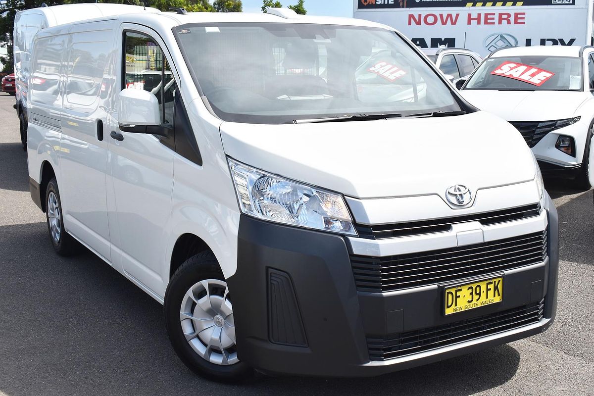2022 Toyota Hiace GDH300R LWB