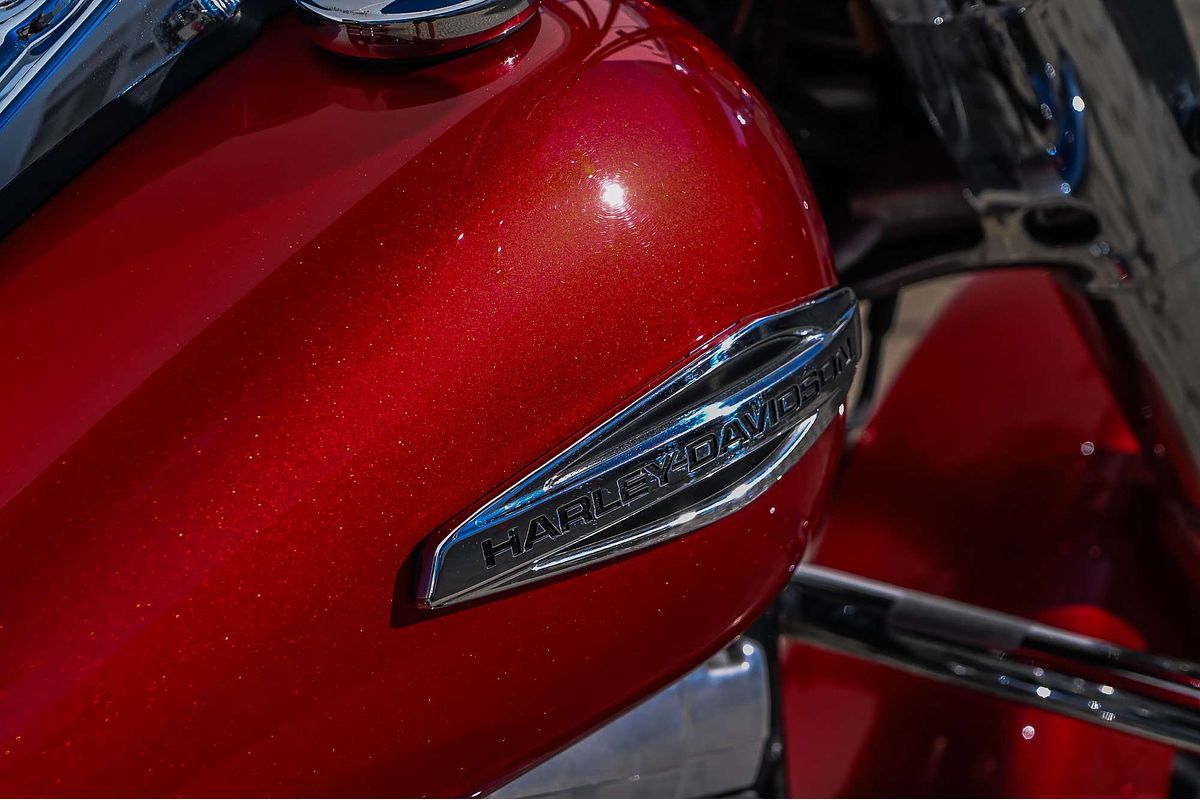 2012 Harley-Davidson Switchback (FLD) Dyna