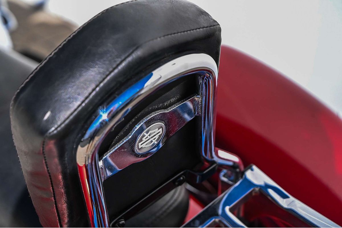 2012 Harley-Davidson Switchback (FLD) Dyna