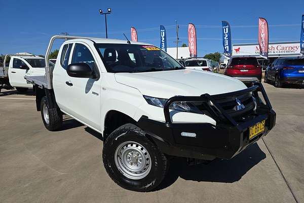 2021 Mitsubishi Triton GLX MR 4X4