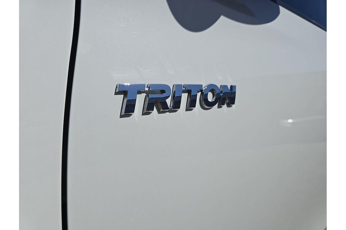 2021 Mitsubishi Triton GLX MR 4X4