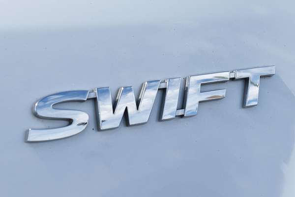 2011 Suzuki Swift GL FZ
