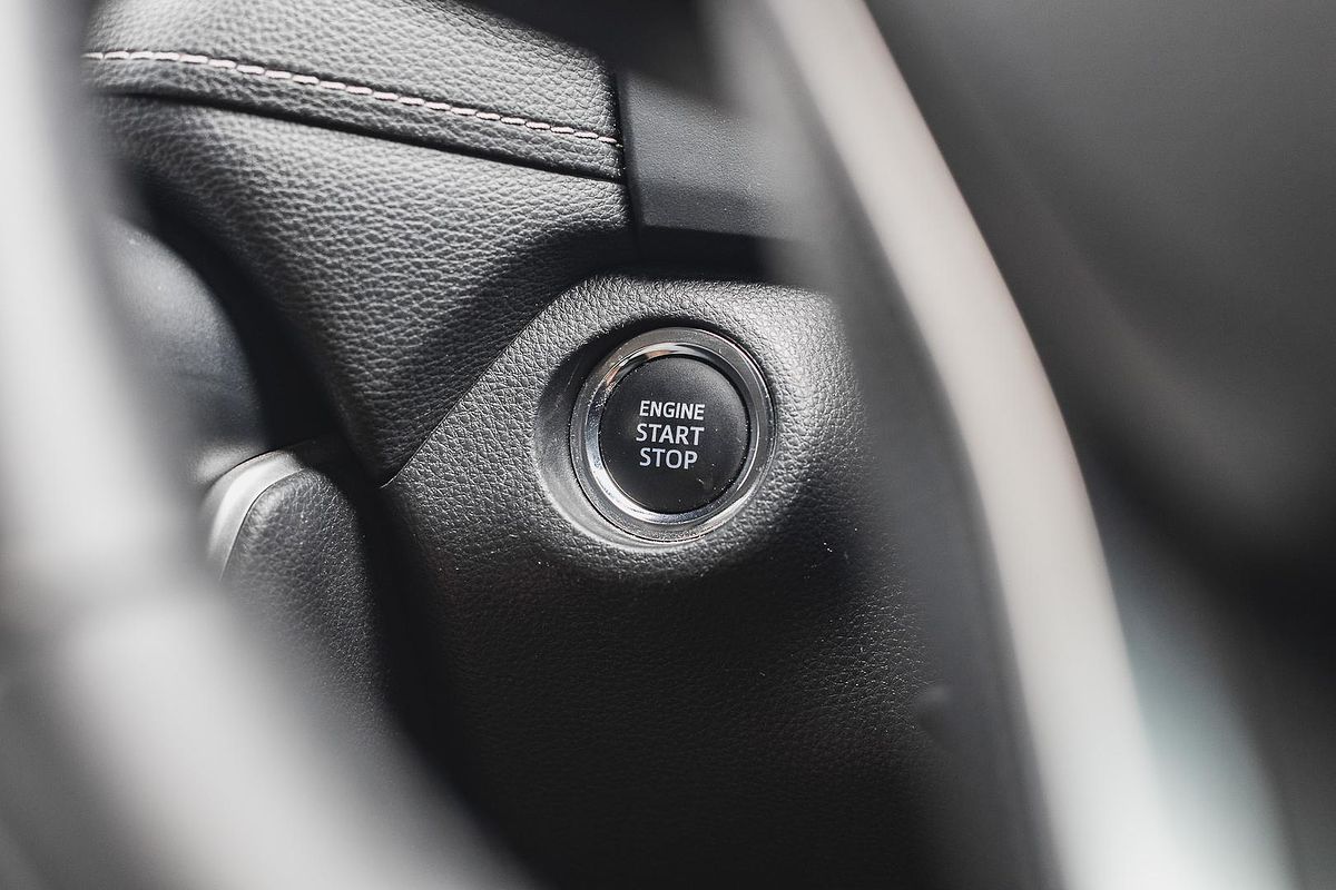 2020 Toyota RAV4 Cruiser MXAA52R