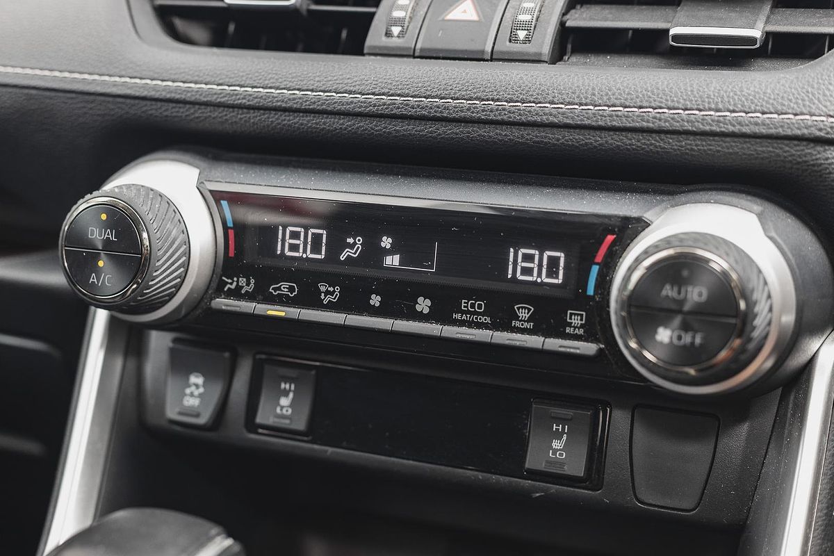 2020 Toyota RAV4 Cruiser MXAA52R