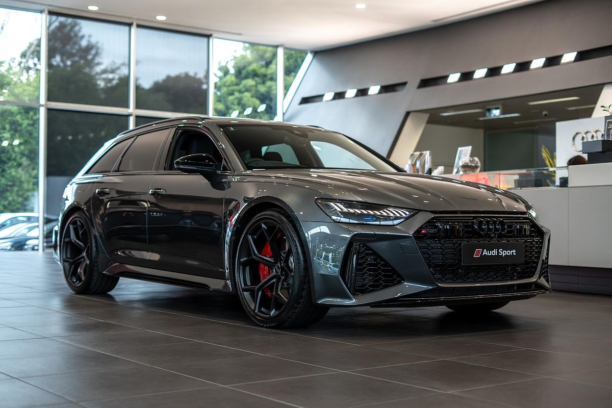 2025 Audi RS6 Performance C8