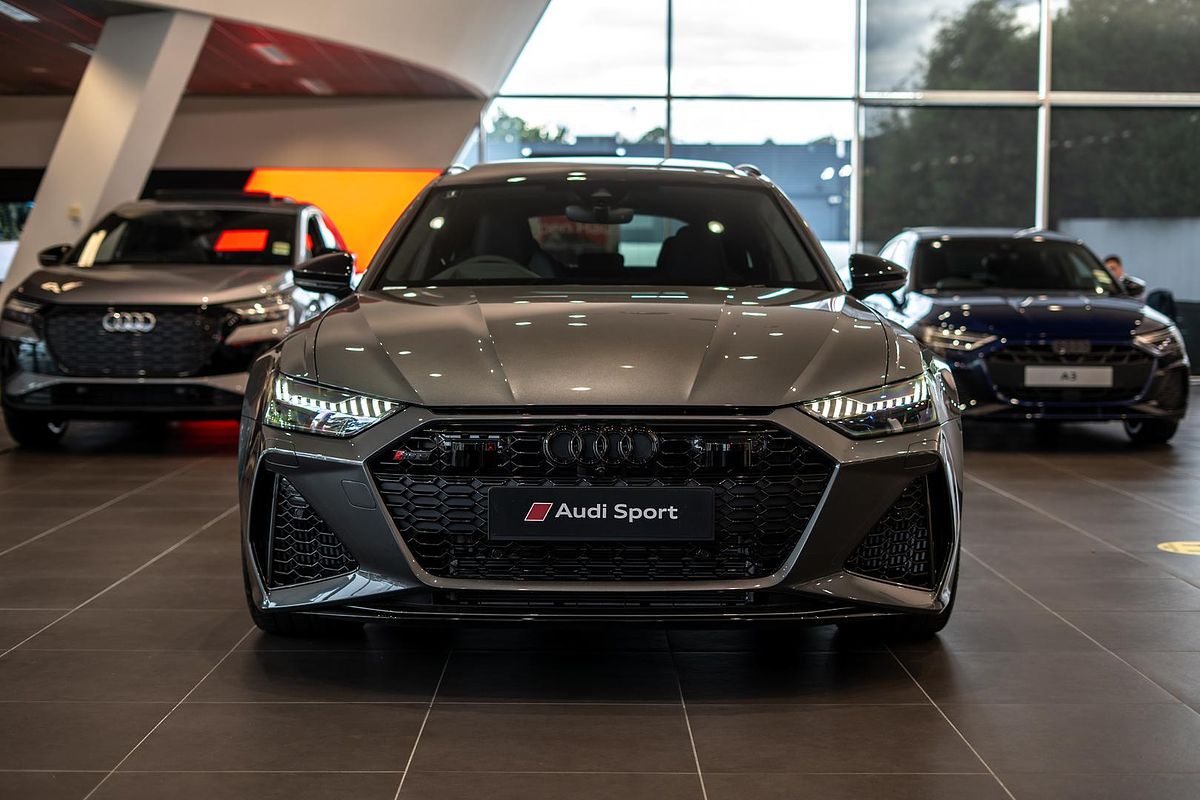 2025 Audi RS6 Performance C8