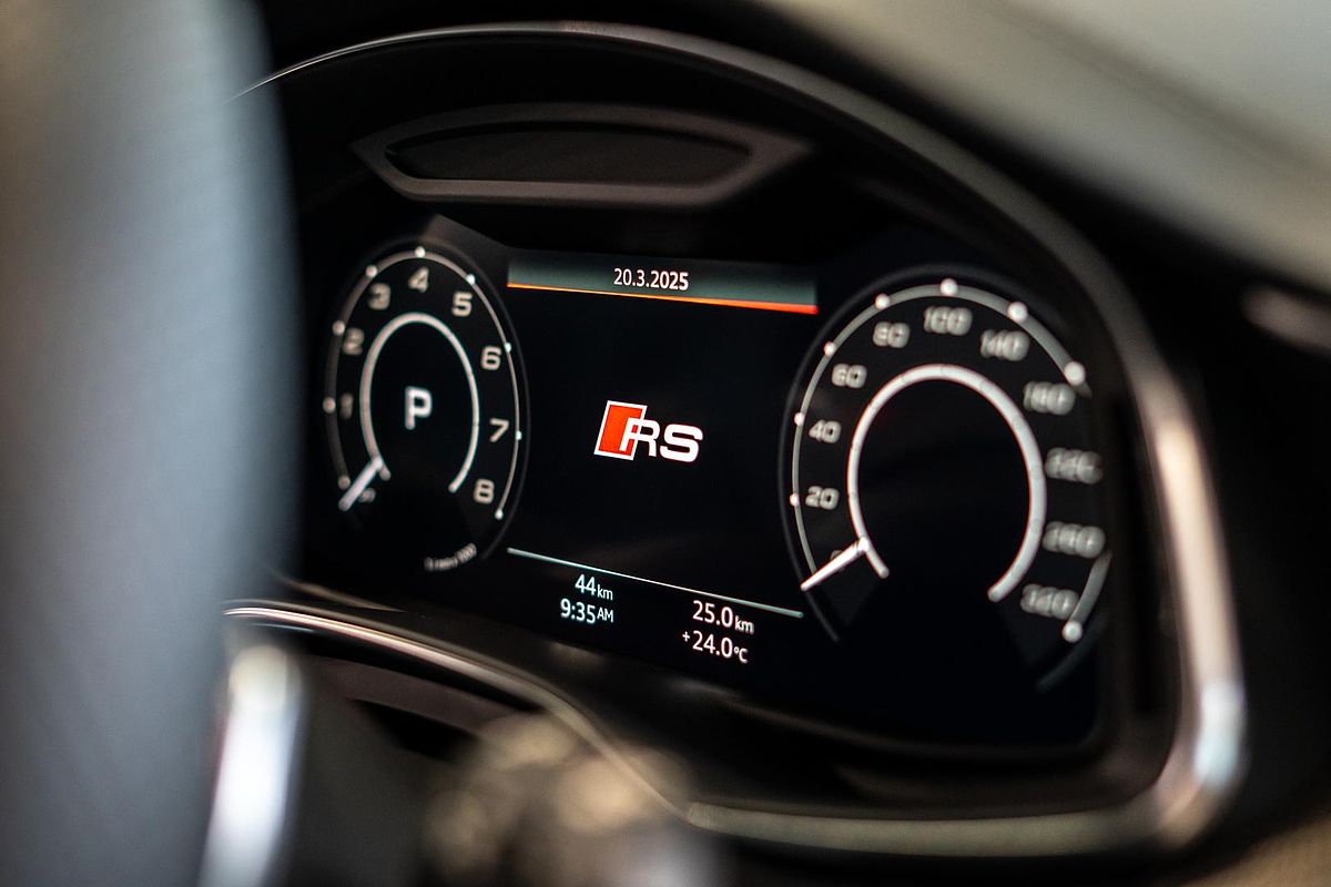 2025 Audi RS6 Performance C8