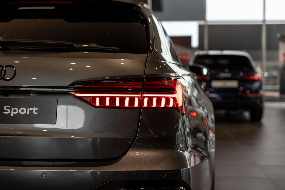 2025 Audi RS6 Performance C8