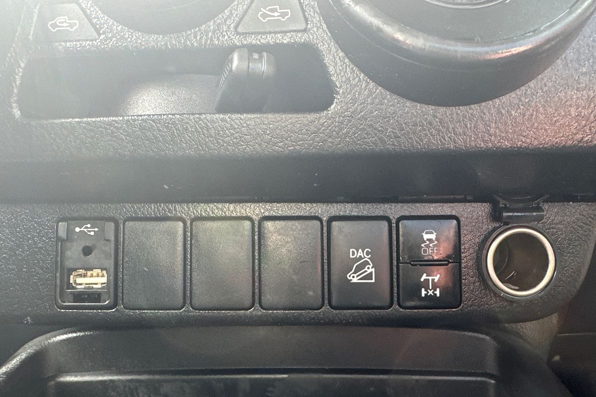 2021 Toyota Hilux SR GUN126R 4X4