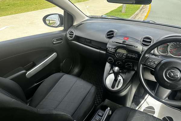 2013 Mazda 2 Neo DE Series 2