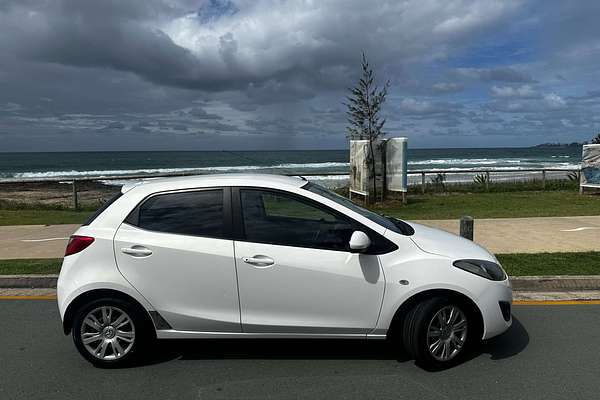 2013 Mazda 2 Neo DE Series 2