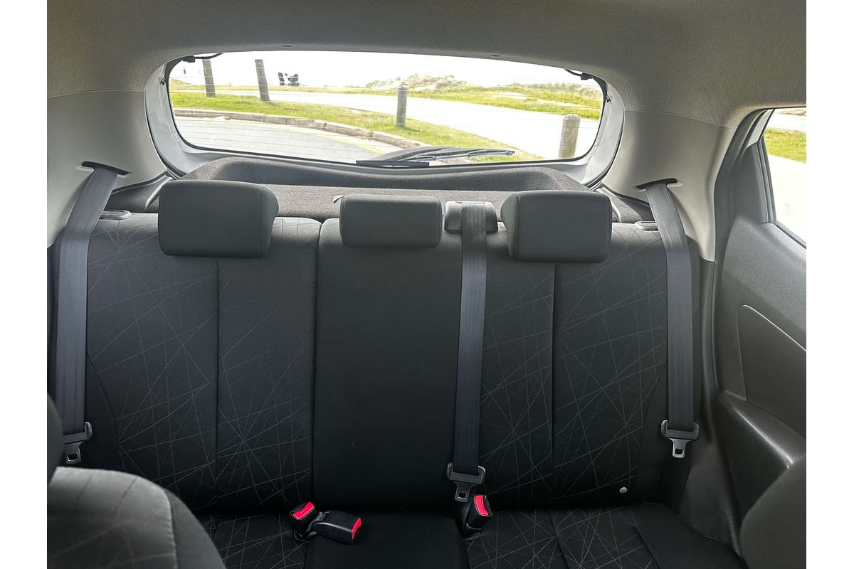 2013 Mazda 2 Neo DE Series 2