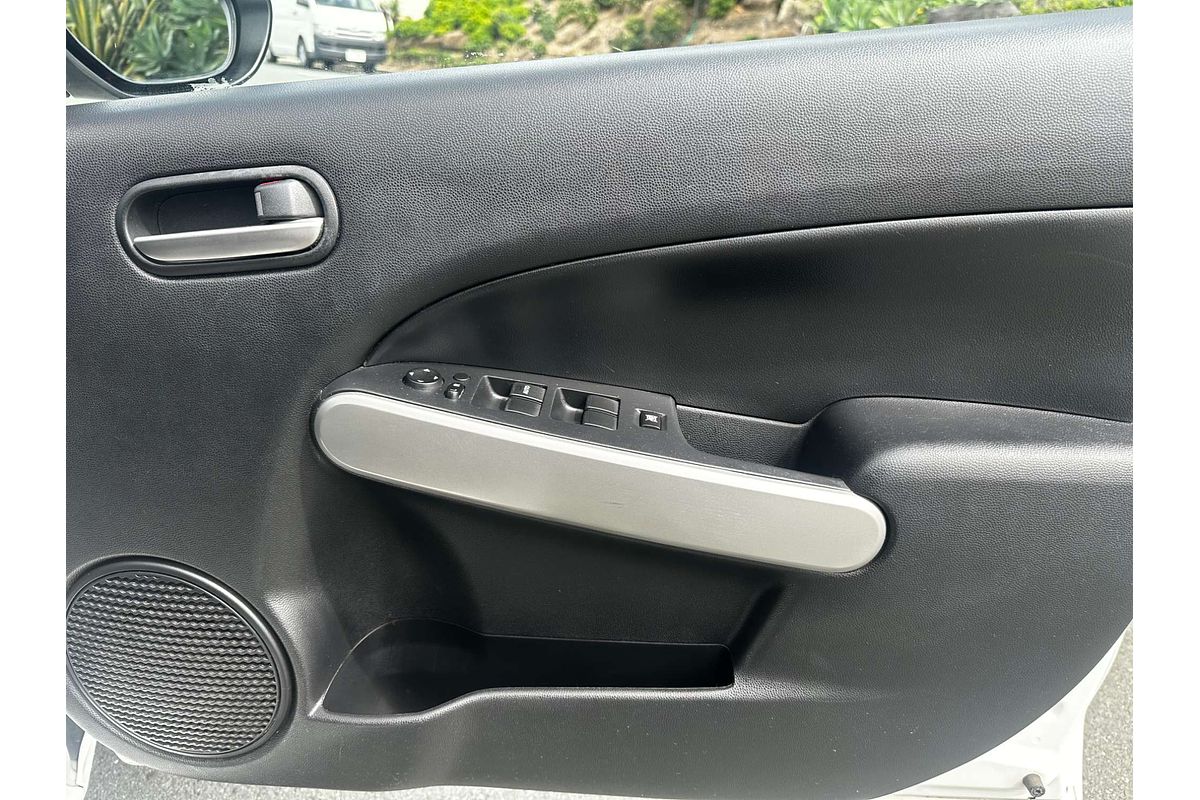 2013 Mazda 2 Neo DE Series 2