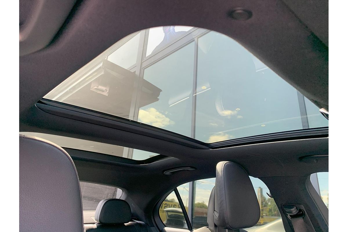 2022 Mercedes-Benz C-Class C300 W206
