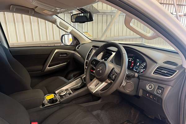 2025 Mitsubishi Pajero Sport GLS QG