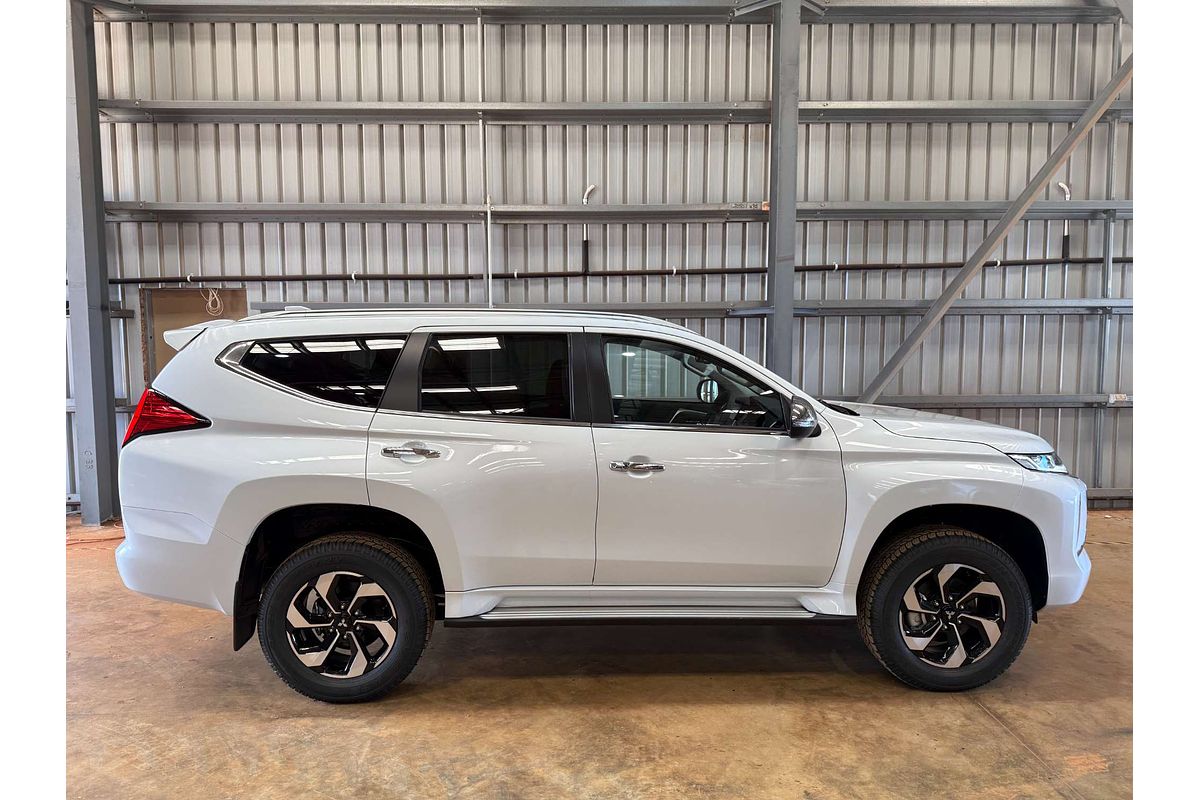2025 Mitsubishi Pajero Sport GLS QG