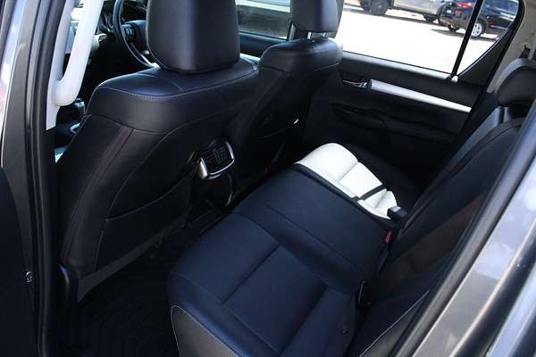 2021 Toyota Hilux SR5 GUN126R 4X4
