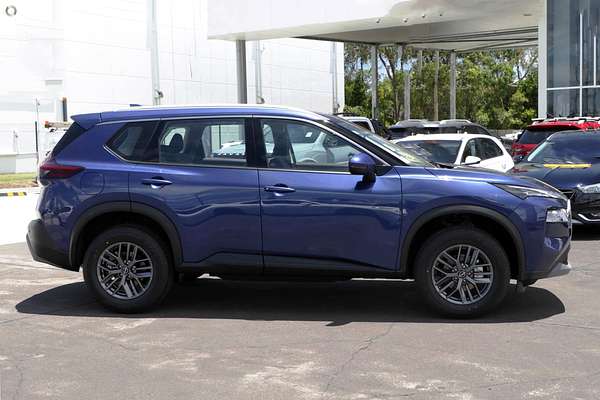 2024 Nissan X-TRAIL ST T33