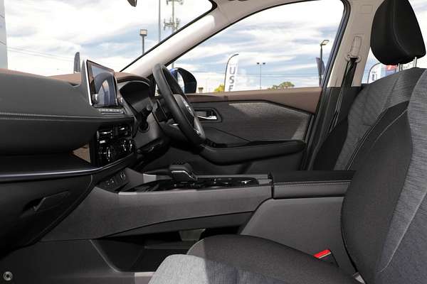 2024 Nissan X-TRAIL ST T33