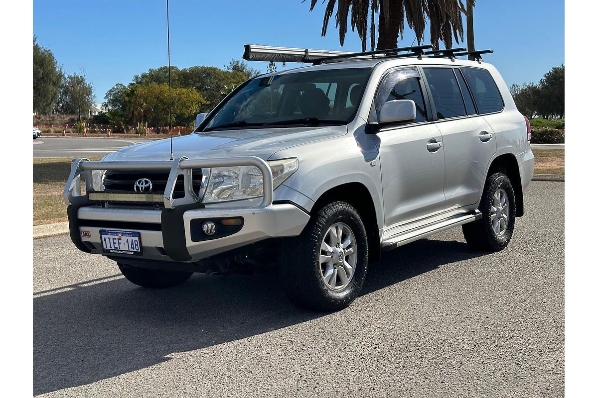 2011 Toyota Landcruiser GXL VDJ200R