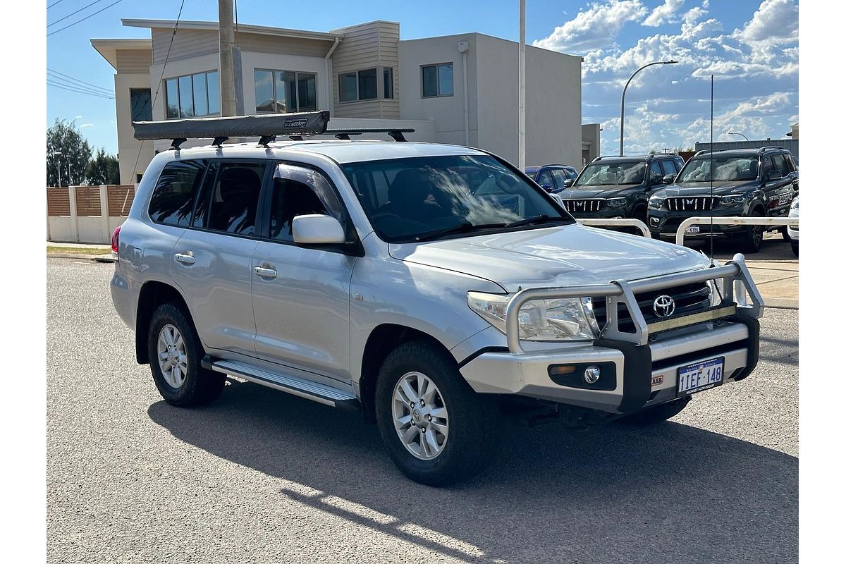 2011 Toyota Landcruiser GXL VDJ200R