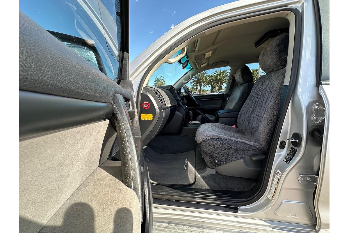 2011 Toyota Landcruiser GXL VDJ200R