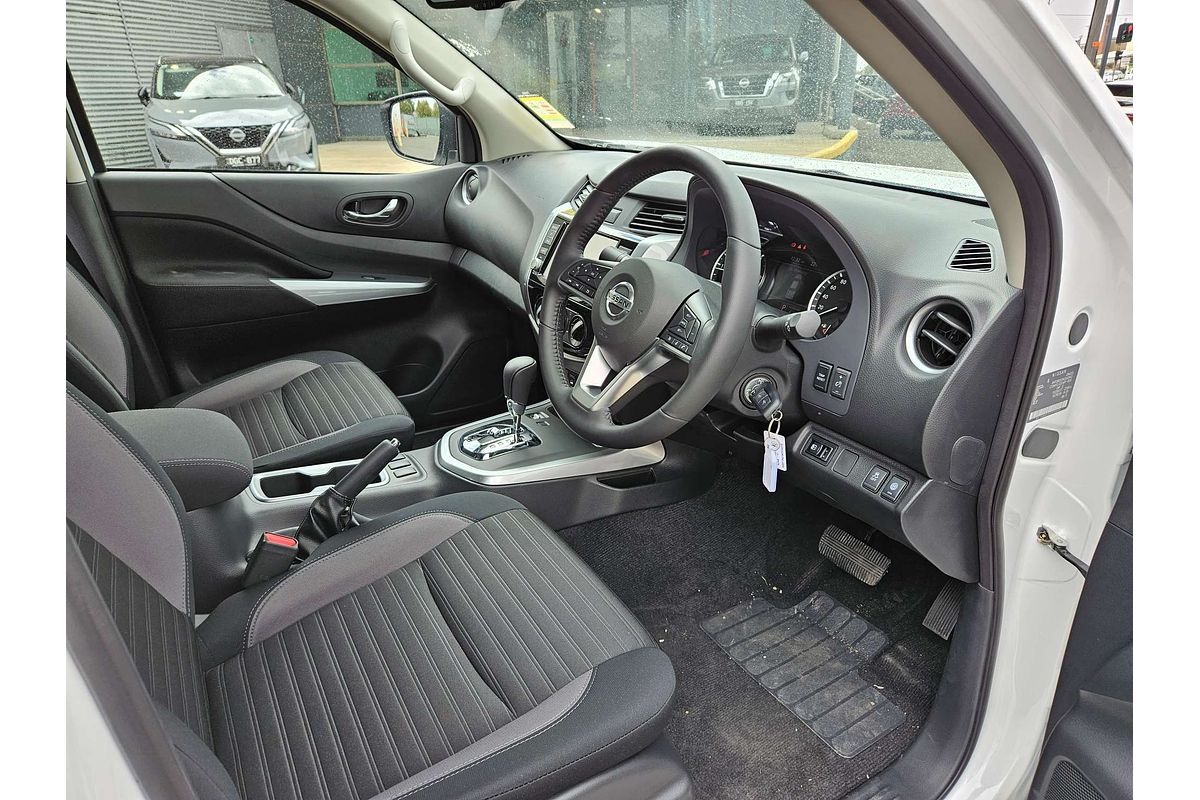 2024 Nissan Navara ST D23 4X4
