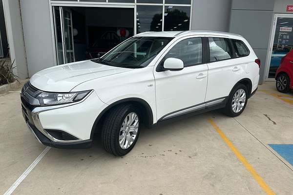 2020 Mitsubishi Outlander ES ZL