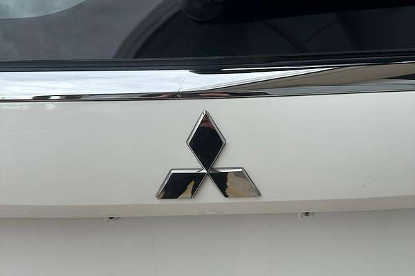 2020 Mitsubishi Outlander ES ZL