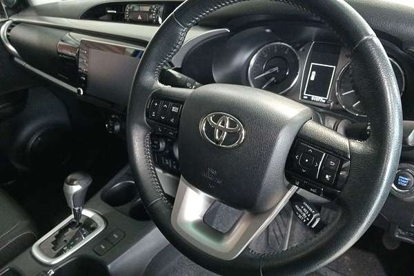 2022 Toyota Hilux SR5 GUN126R 4X4