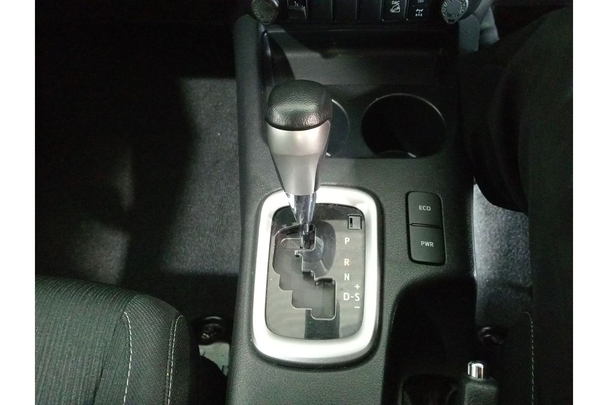 2022 Toyota Hilux SR5 GUN126R 4X4