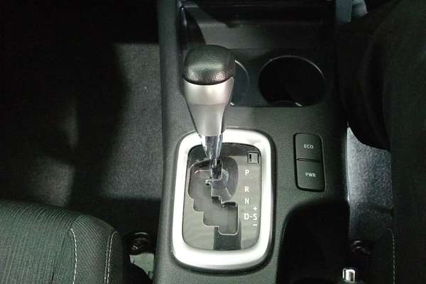 2022 Toyota Hilux SR5 GUN126R 4X4