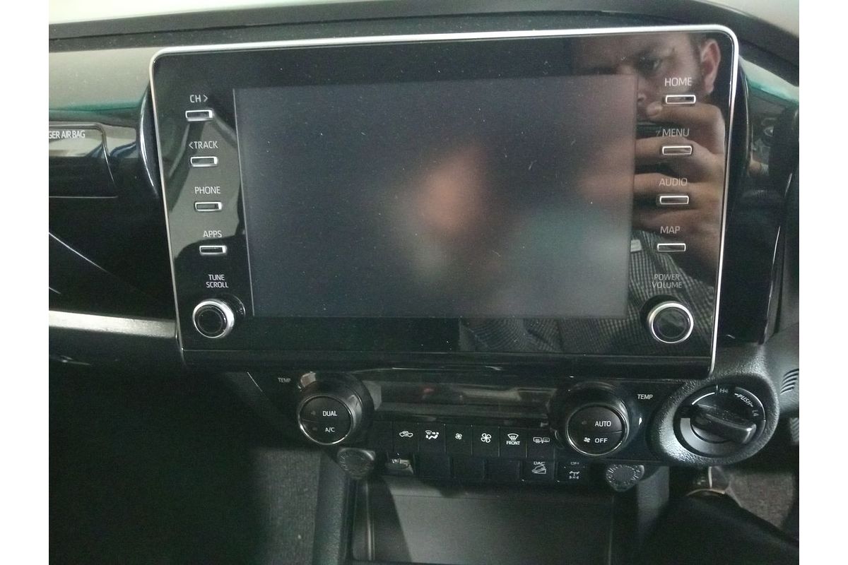 2022 Toyota Hilux SR5 GUN126R 4X4