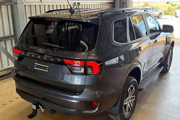 2025 Ford Everest Trend