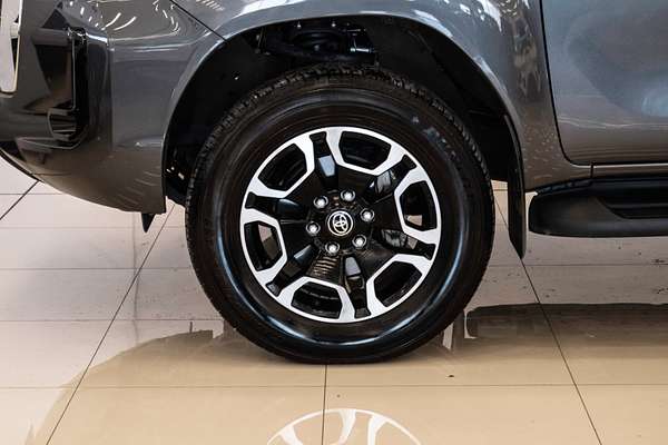 2022 Toyota Hilux SR5 GUN126R 4X4