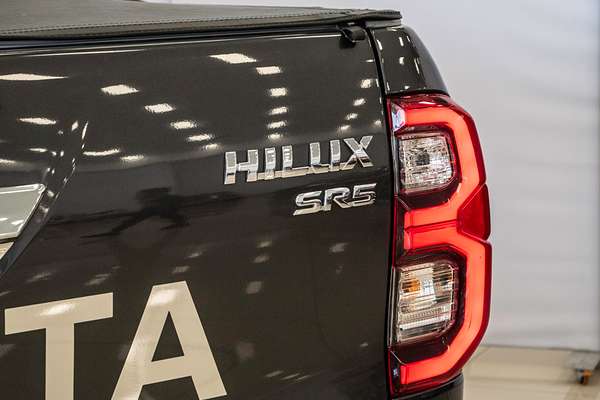 2022 Toyota Hilux SR5 GUN126R 4X4