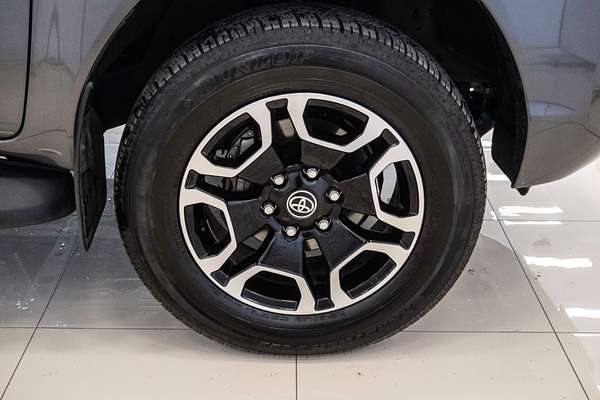 2022 Toyota Hilux SR5 GUN126R 4X4