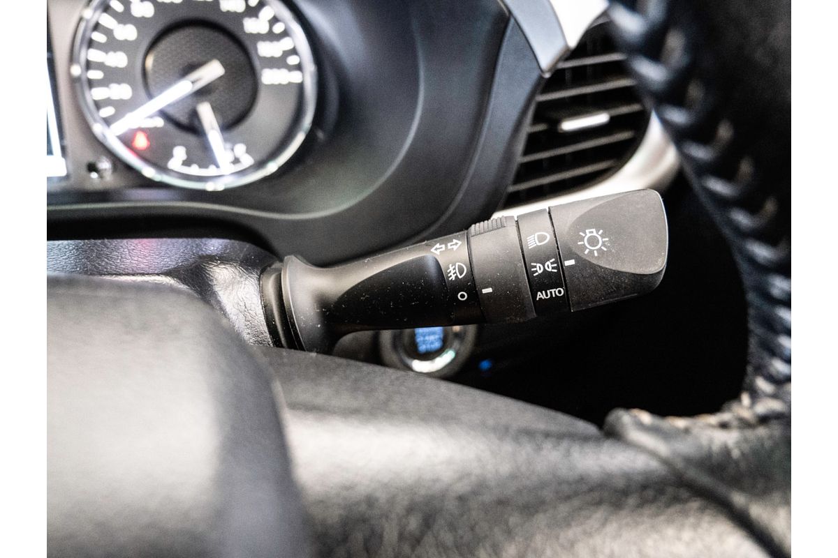 2022 Toyota Hilux SR5 GUN126R 4X4