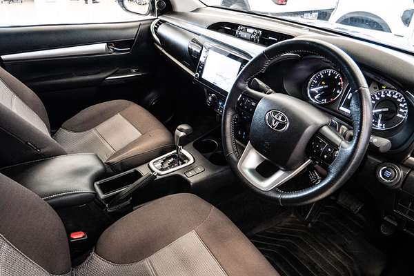 2022 Toyota Hilux SR5 GUN126R 4X4