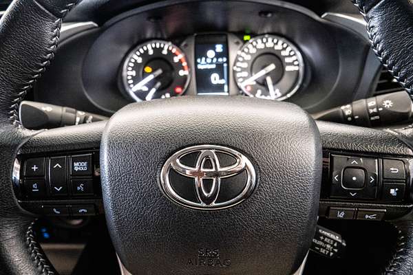 2022 Toyota Hilux SR5 GUN126R 4X4