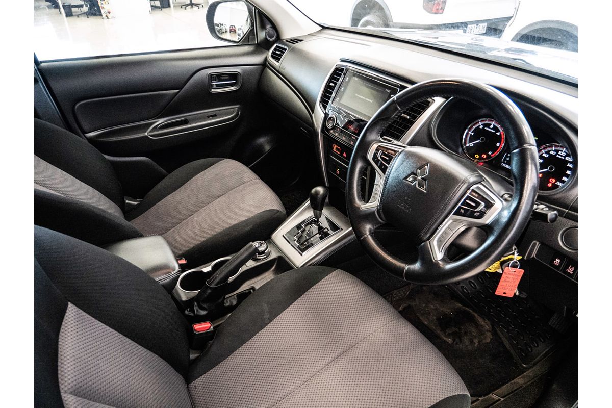 2020 Mitsubishi Triton GLX-R MR 4X4