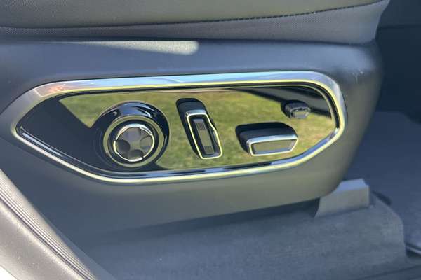 2023 Jeep Grand Cherokee Overland WL