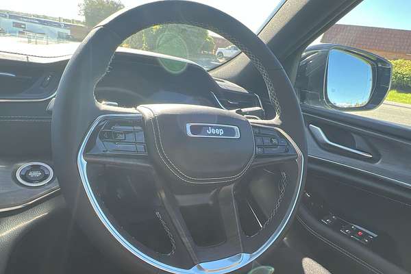 2023 Jeep Grand Cherokee Overland WL