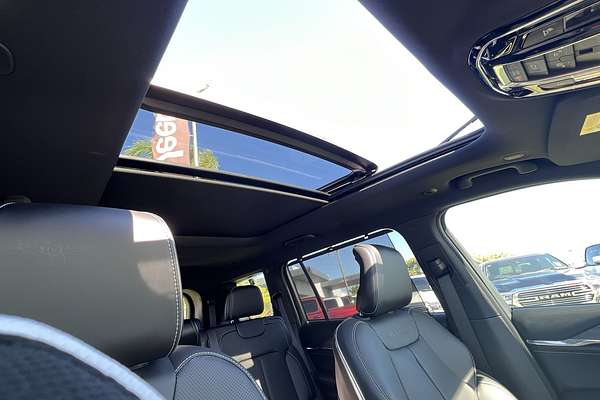 2023 Jeep Grand Cherokee Overland WL