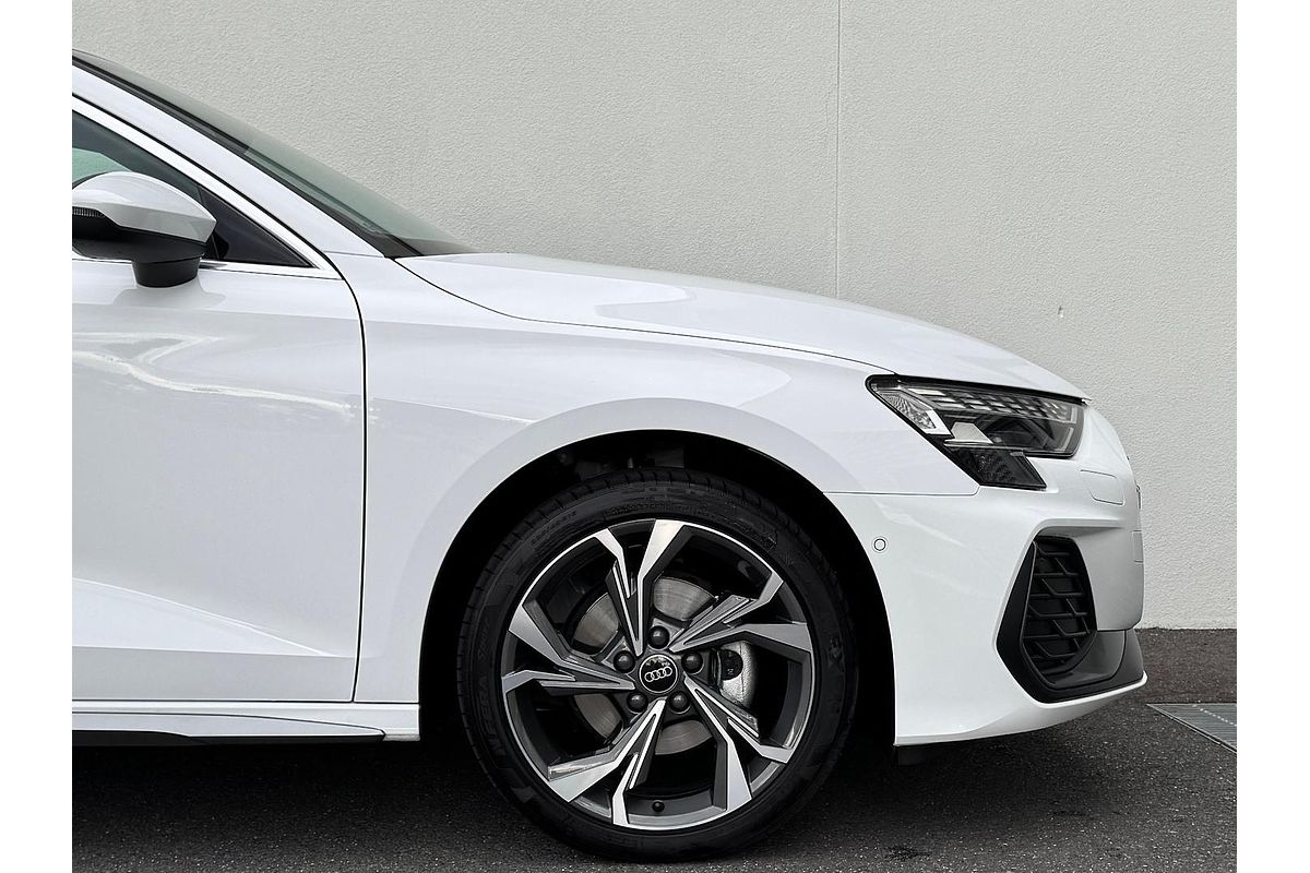 2024 Audi A3 35 TFSI S line GY