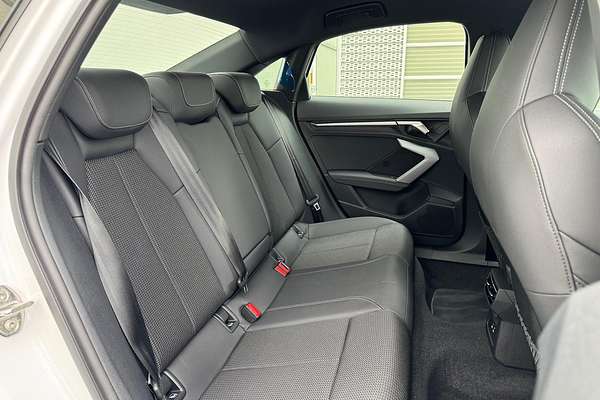 2024 Audi A3 35 TFSI S line GY