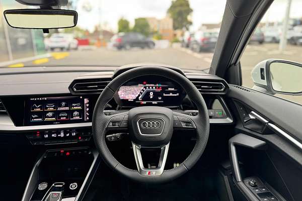 2024 Audi A3 35 TFSI S line GY