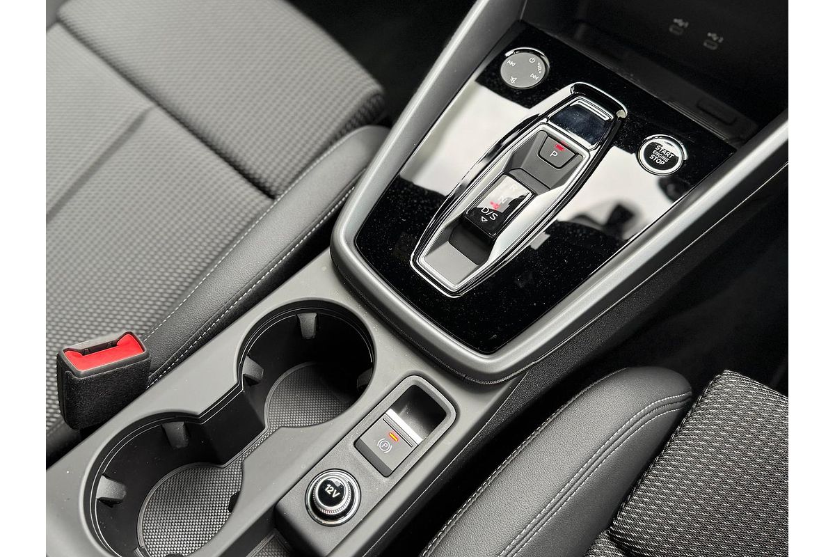 2024 Audi A3 35 TFSI S line GY